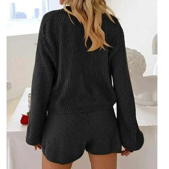 Cardigan Set - Picture 3 of 4